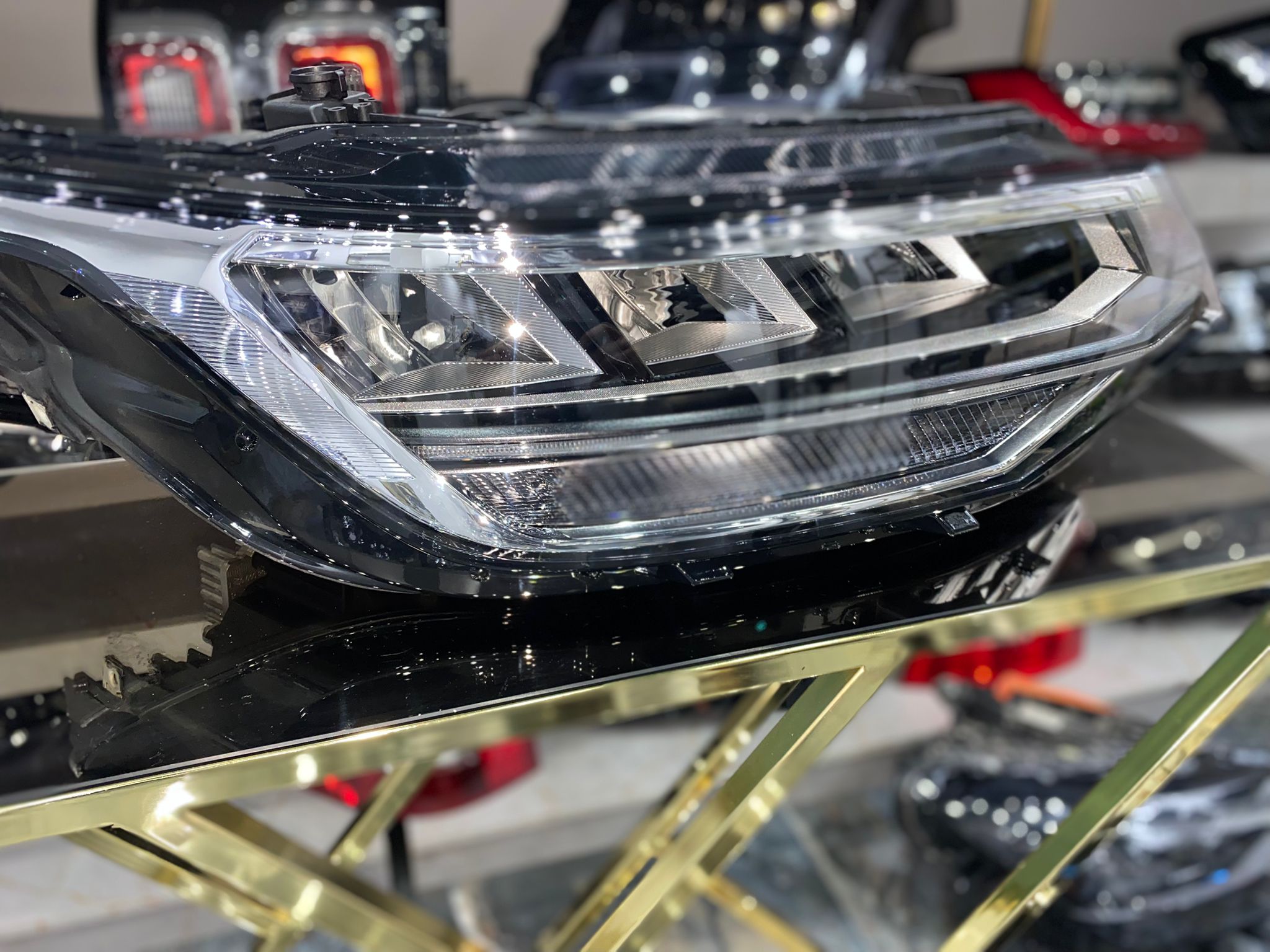 VOLKSWAGEN TIGUAN SAĞ ÖN FAR FULL LED