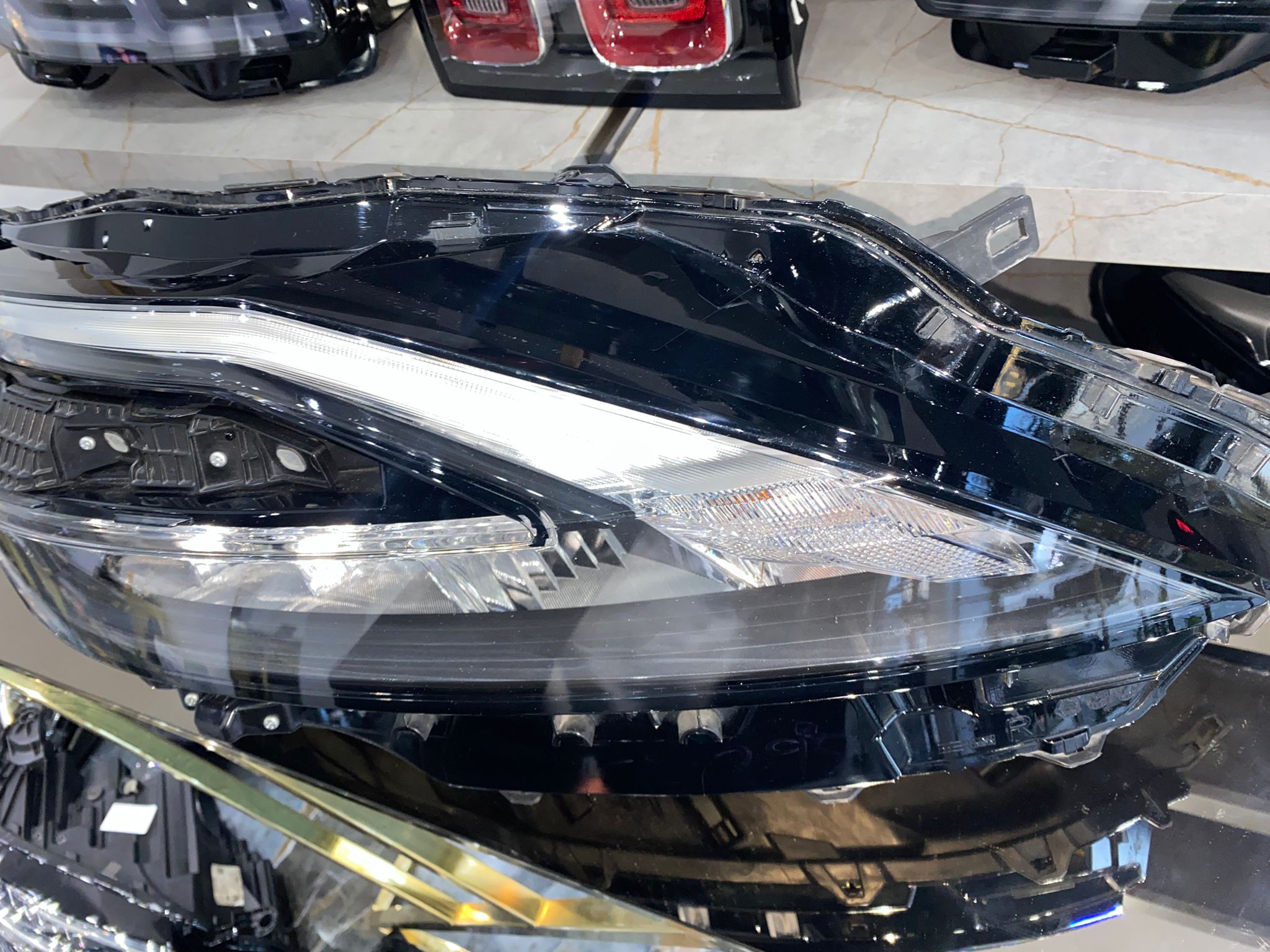 NISSAN QASHQAI ORİJİNAL SAĞ ÖN FAR ÇIKMA