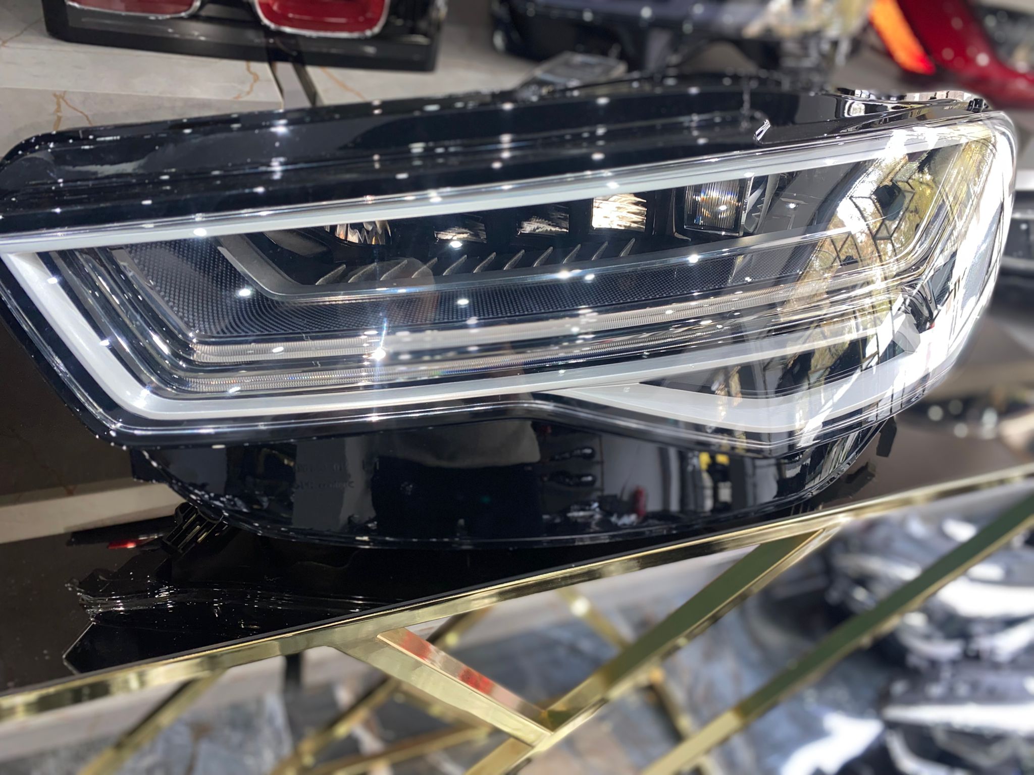 AUDI A6 S-LINE SOL FAR ORİJİNAL ÇIKMA