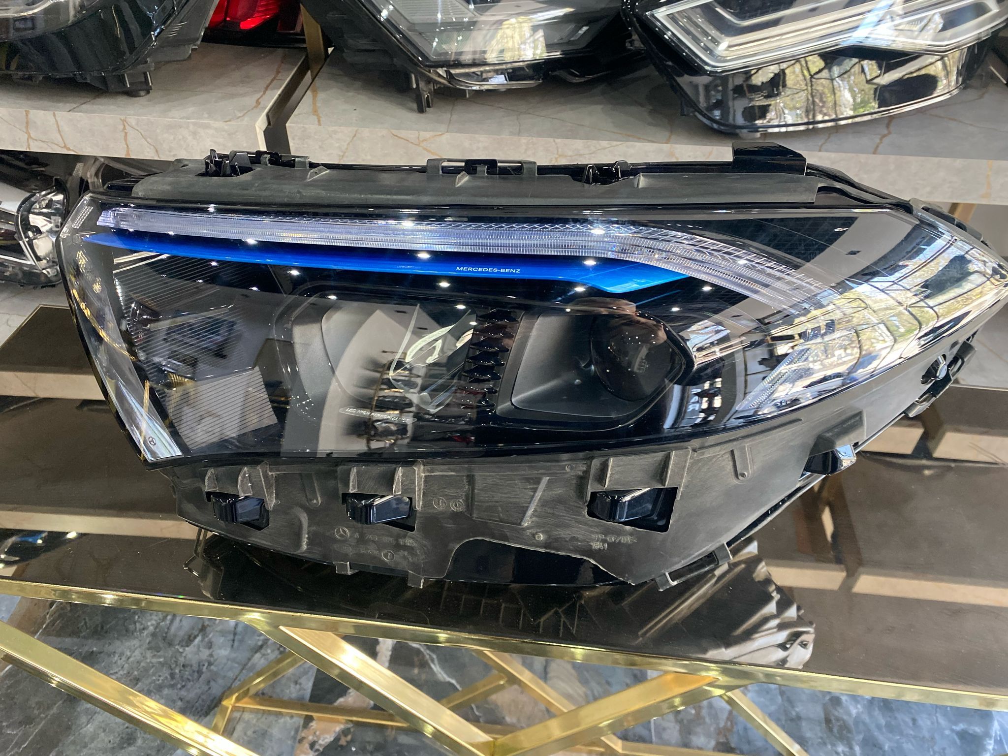 MERCEDES-BENZ EQA W243 ORİJİNAL SOL FAR