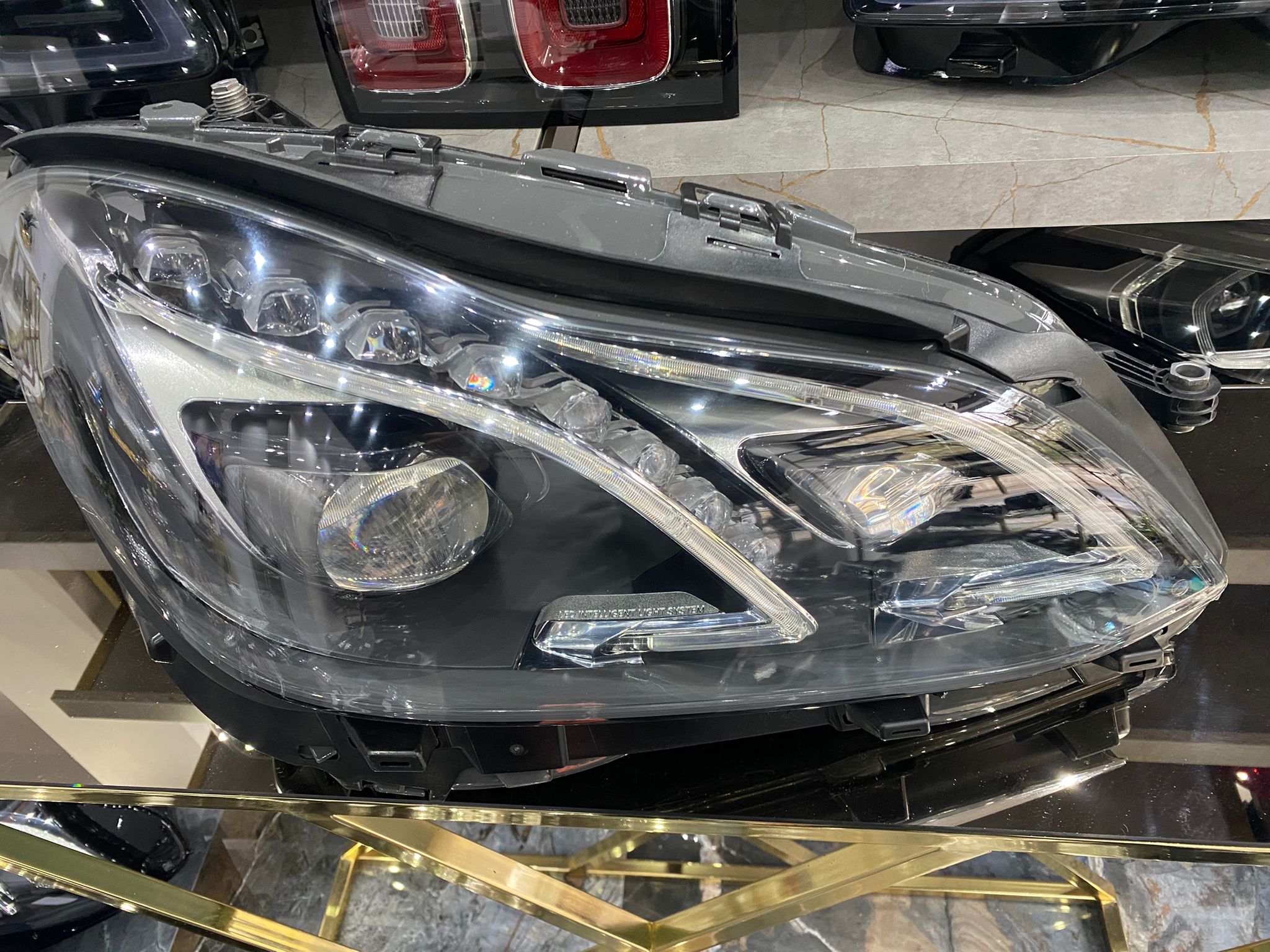 MERCEDES-BENZ E-SERİSİ W212 MAKYAJLI ORİJİNAL SAĞ FAR