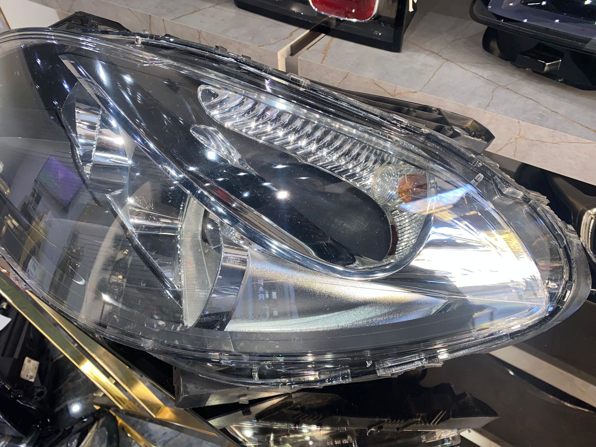 MERCEDES-BENZ B180 / B200 W246 ORİJİNAL HALOJEN SOL FAR