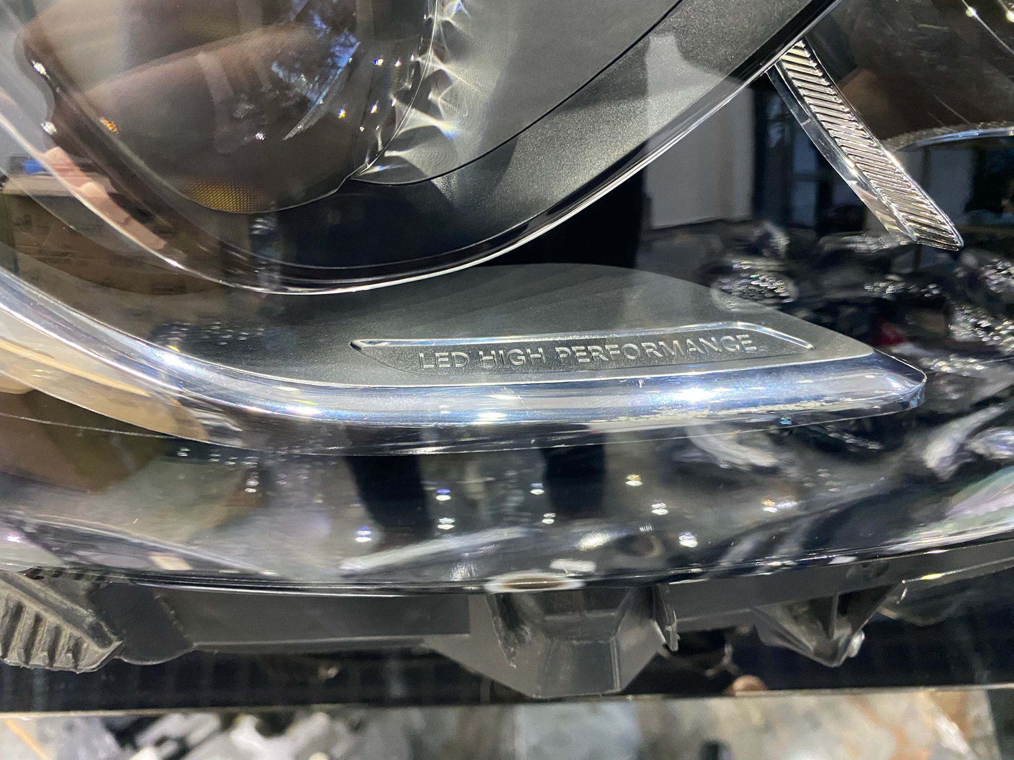 MERCEDES-BENZ A180 W176 MAKYAJLI ORİJİNAL SAĞ FAR