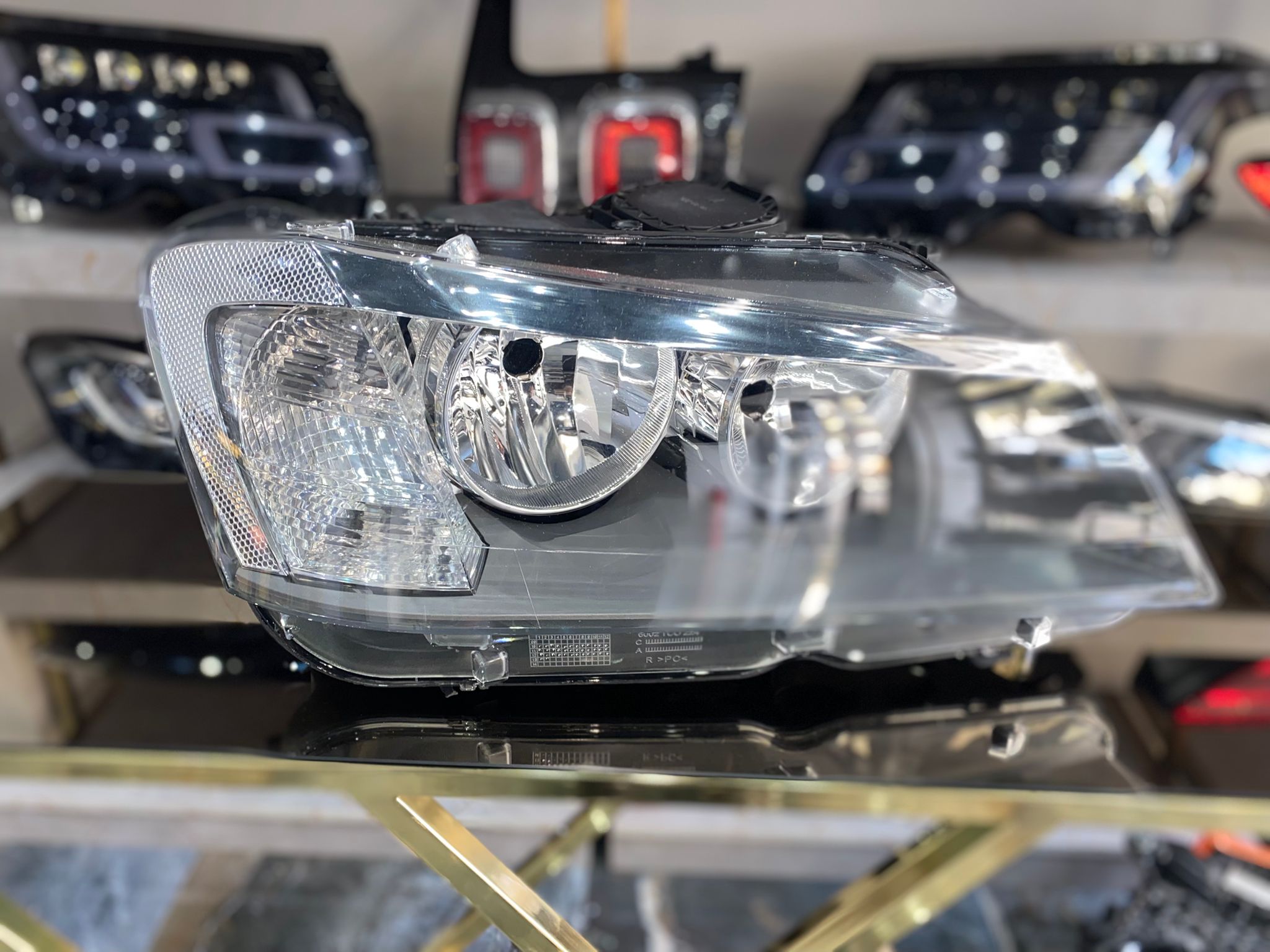 BMW X3 F25 ORİJİNAL HALOJEN SAĞ FAR