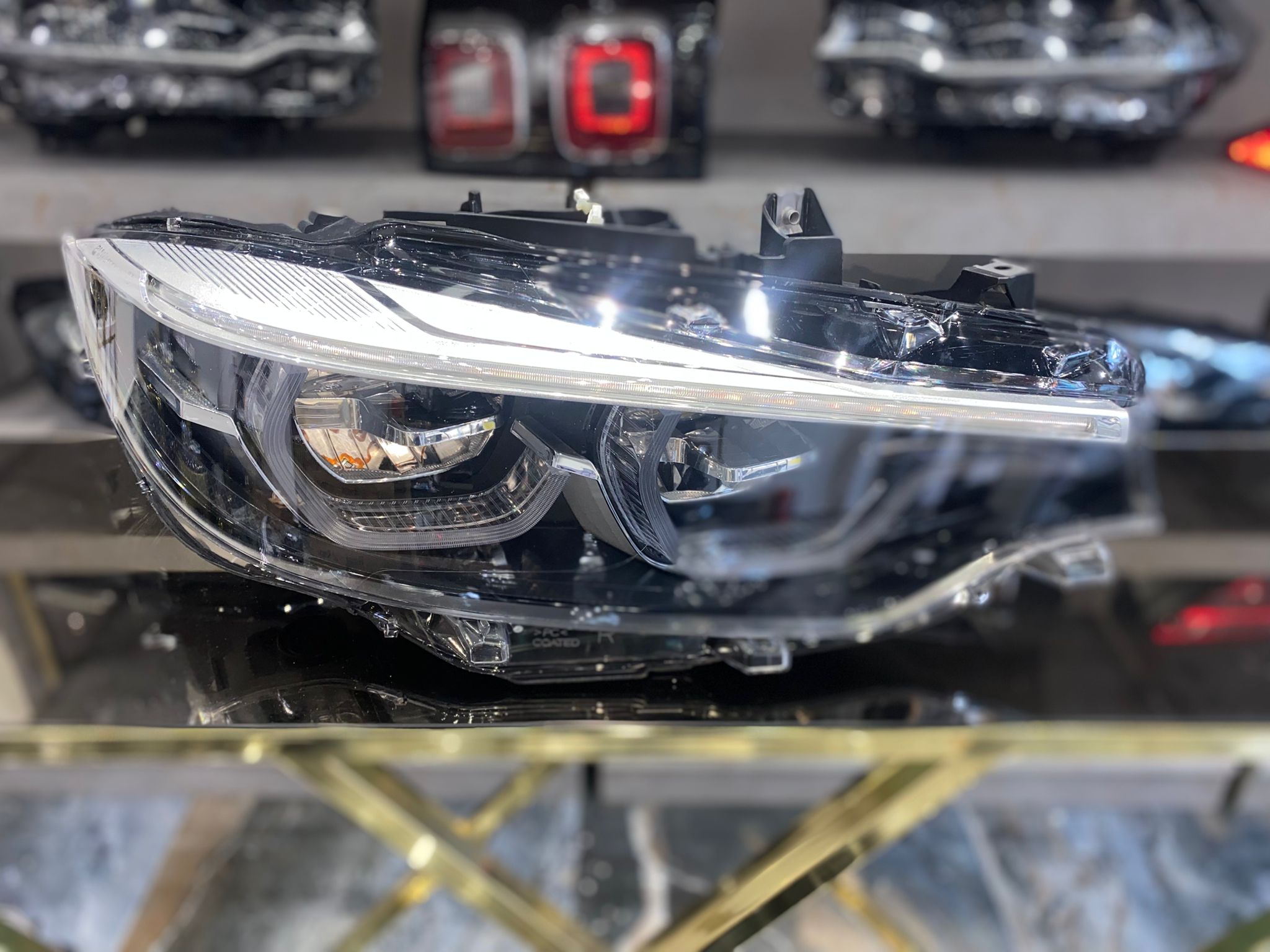 BMW M SERİSİ M3 / M4 F80 / F82 ORİJİNAL ADAPTIVE LED SAĞ FAR