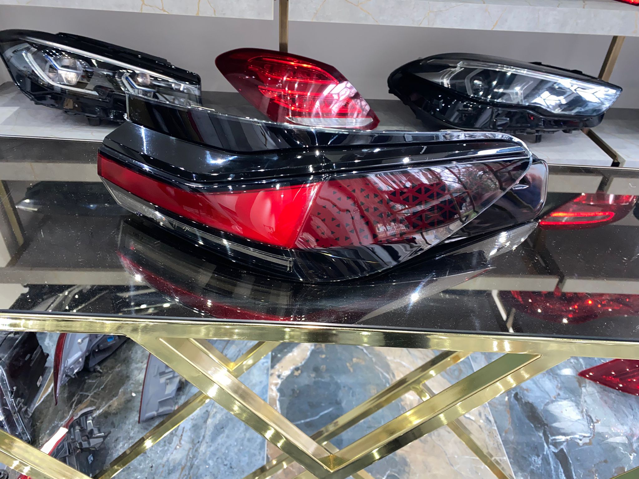 BMW G70 İ7 SOL DIŞ STOP ORJİNAL SÖKME