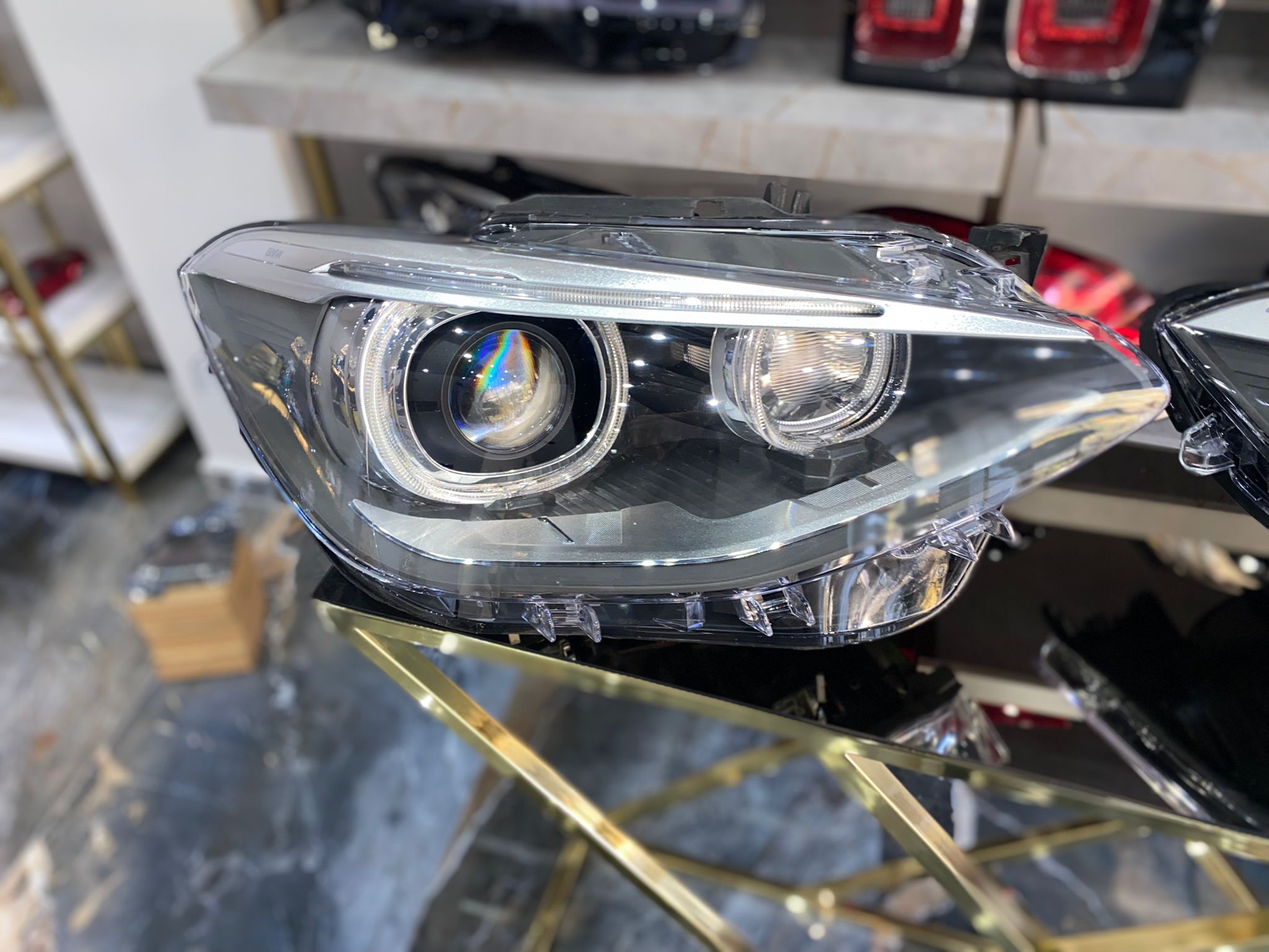 BMW 116 118 F20 XENON ORİJİNAL SAĞ FAR