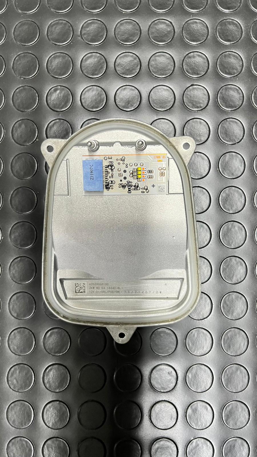 MERCEDES ZKW FAR BEYNİ ECU LED GLC W253 X253 A2539068200