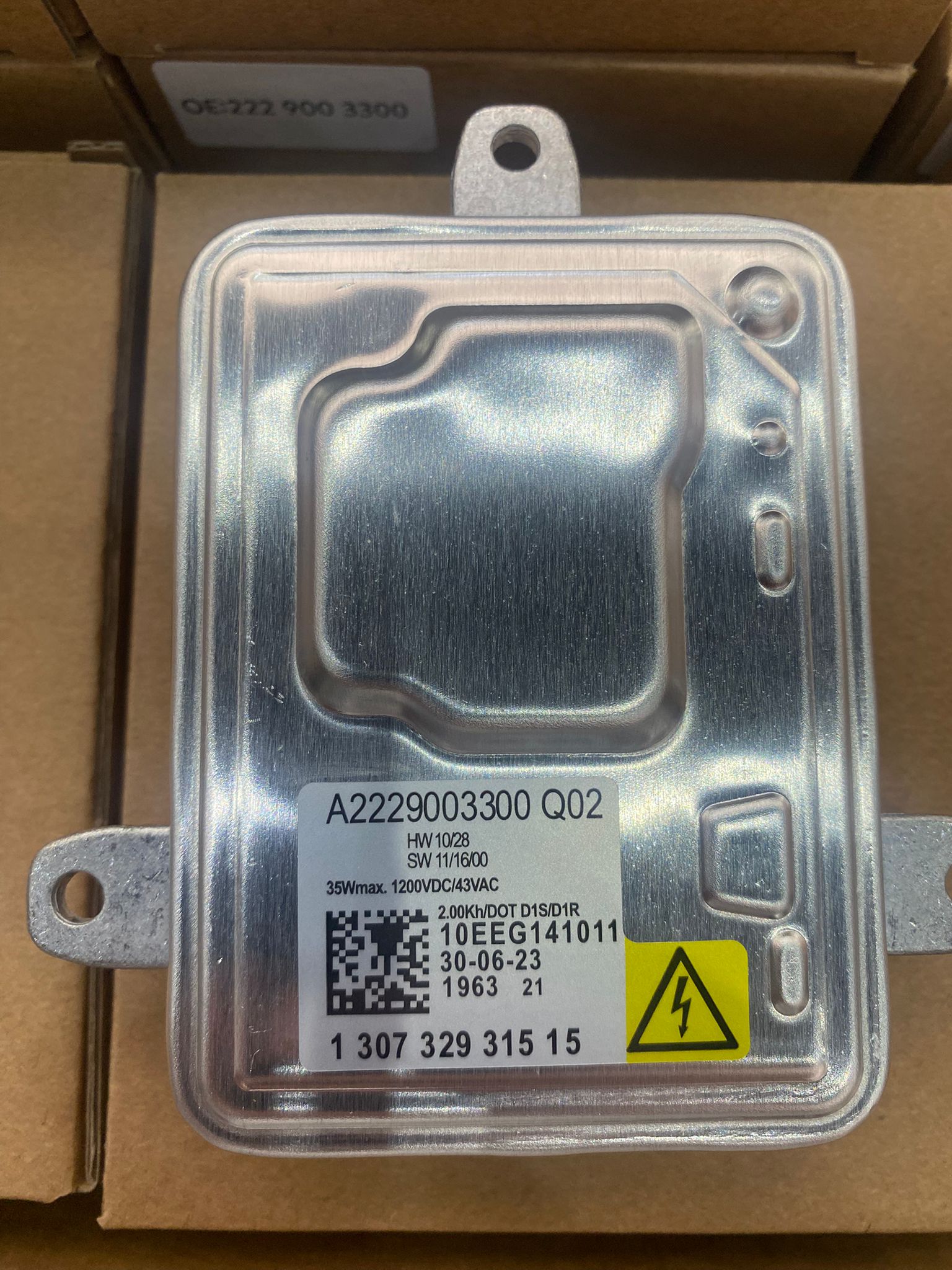 Xenon Beyni – A2229003300 Q02