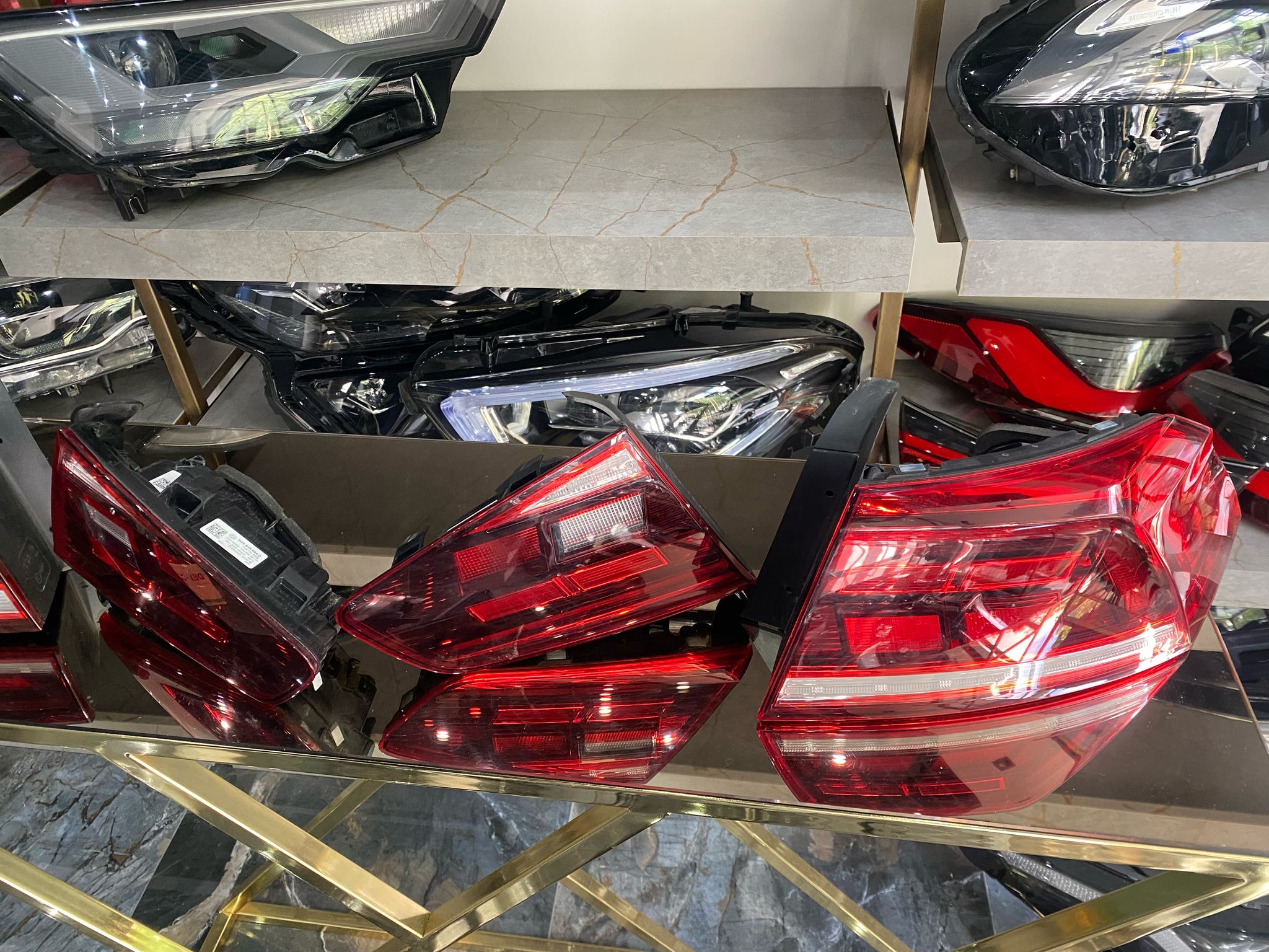 VOLKSWAGEN PASSAT B8.5 BUSINESS ORİJİNAL ÇIKMA LED STOP TAKIMI SAĞ SOL