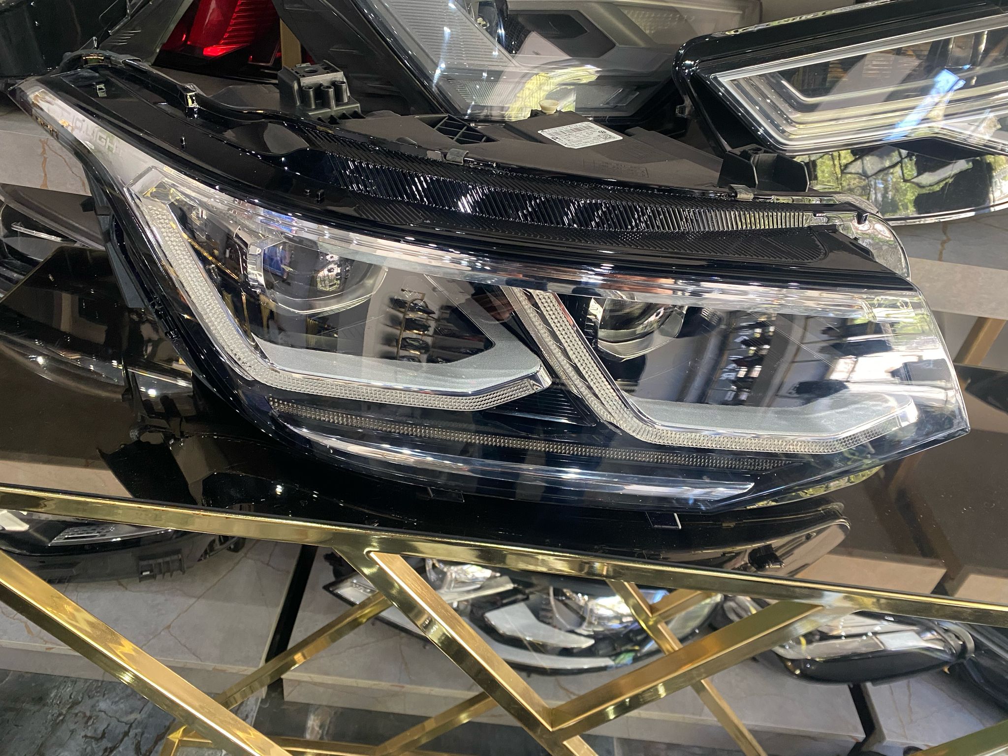 VOLKSWAGEN TIGUAN 2021-2023 IQ LED SAĞ ÖN FAR