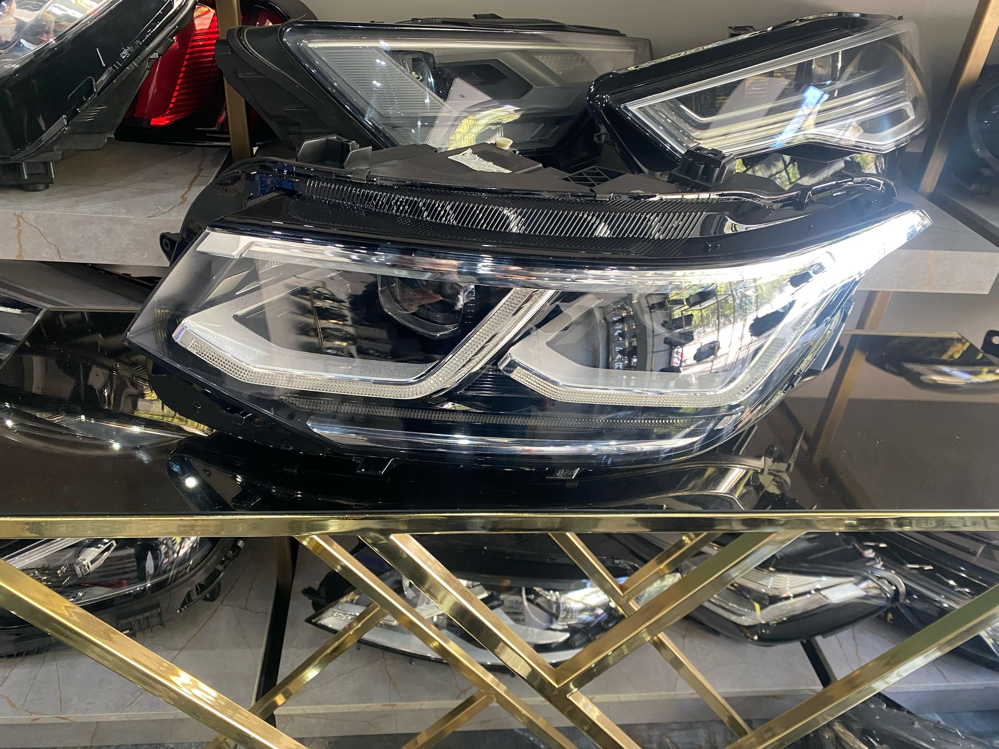 VOLKSWAGEN TIGUAN 2021-2023 IQ LED SOL ÖN FAR