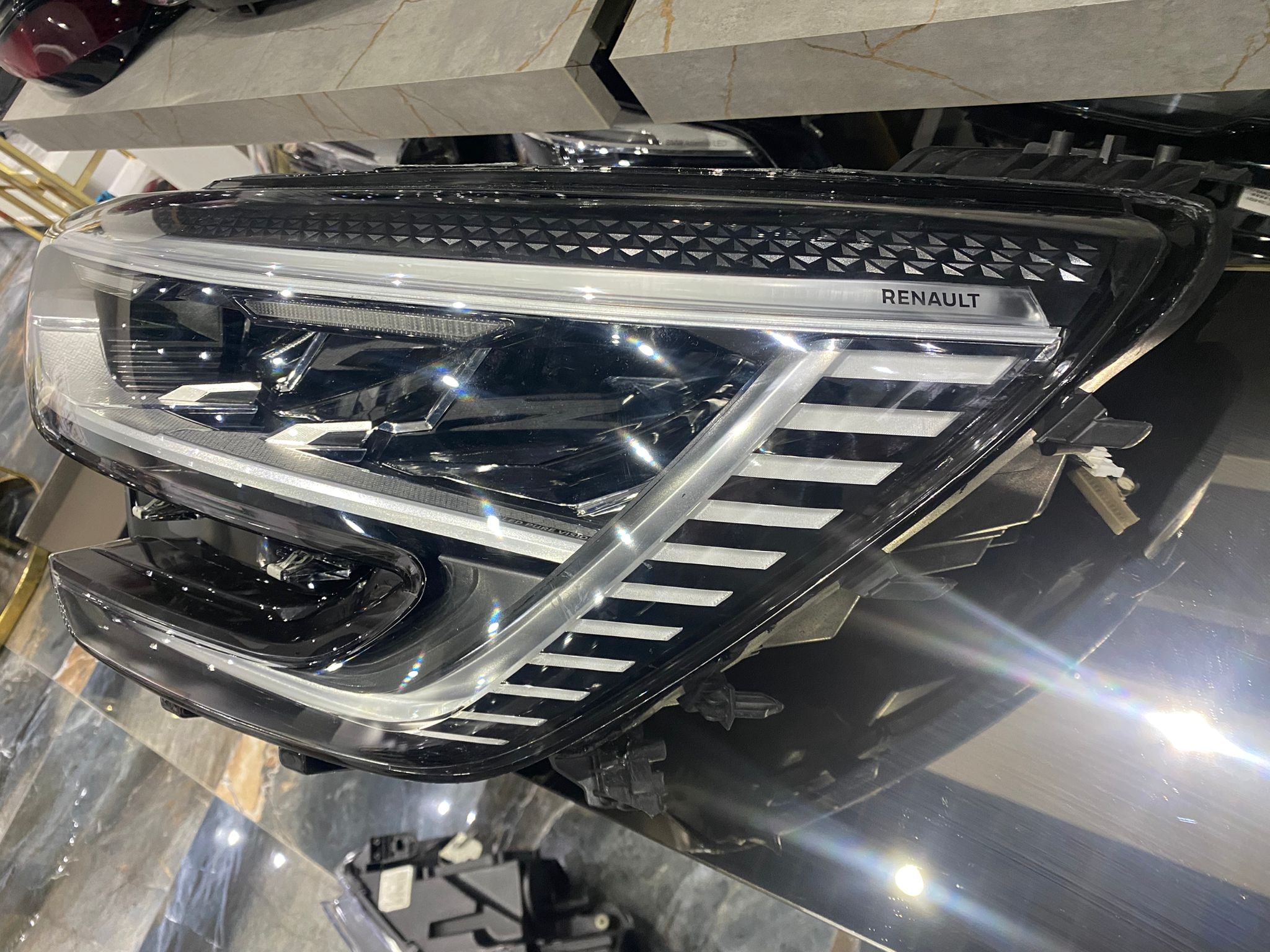 RENAULT MEGANE 5 FULL LED SOL FAR ORİJİNAL ÇIKMA