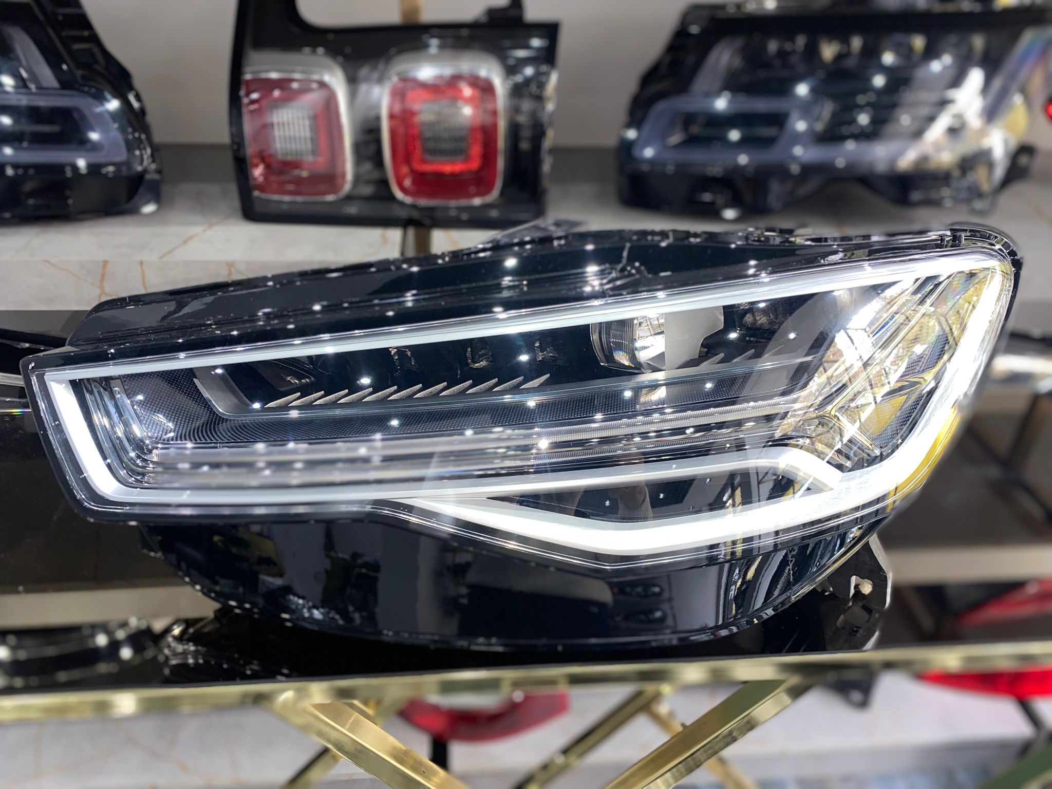 AUDI A6 S-LINE SOL FAR ORİJİNAL ÇIKMA