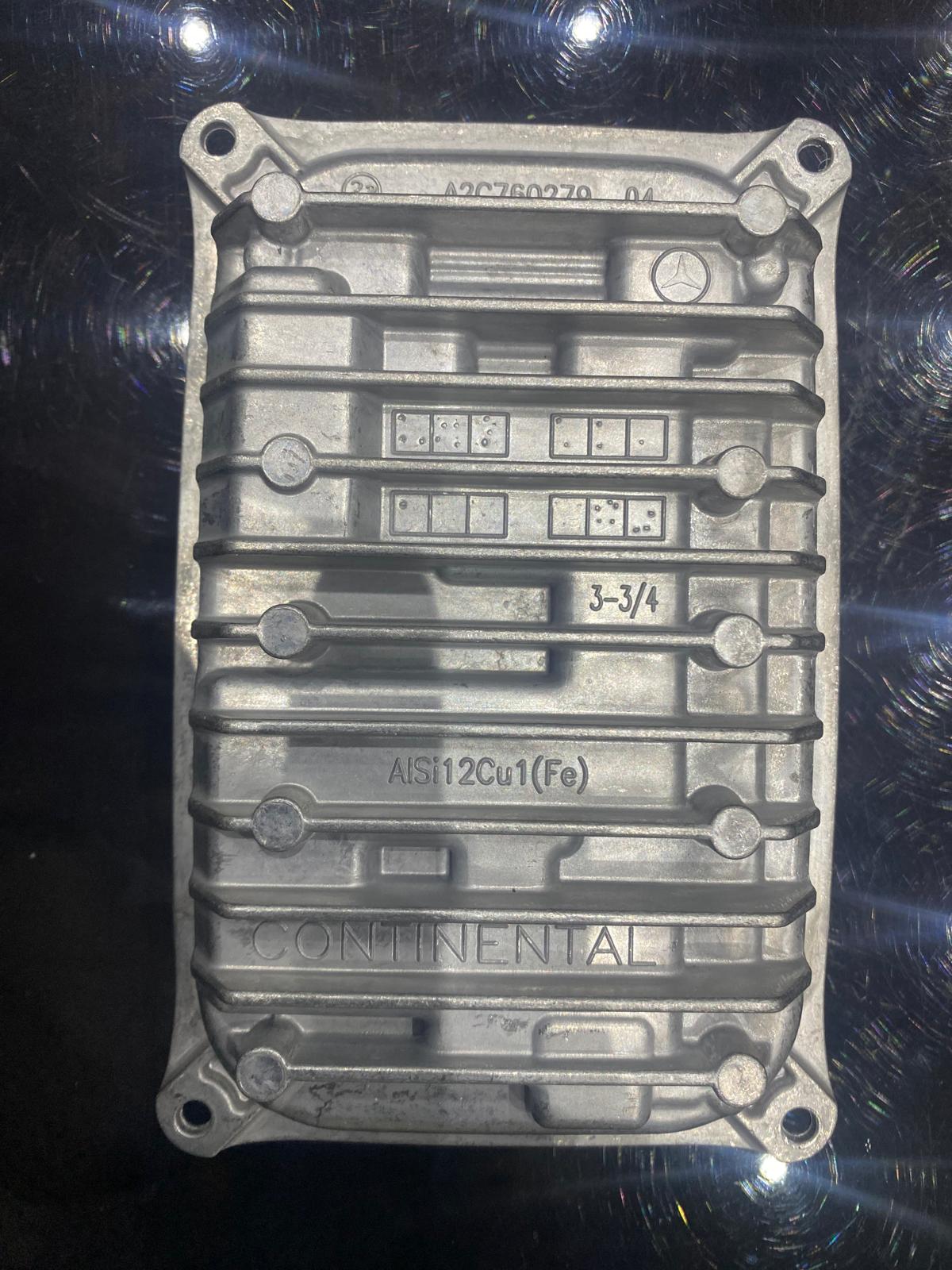 MERCEDES-BENZ W254 LED FAR BEYNİ A2239004832 / A2239004632
