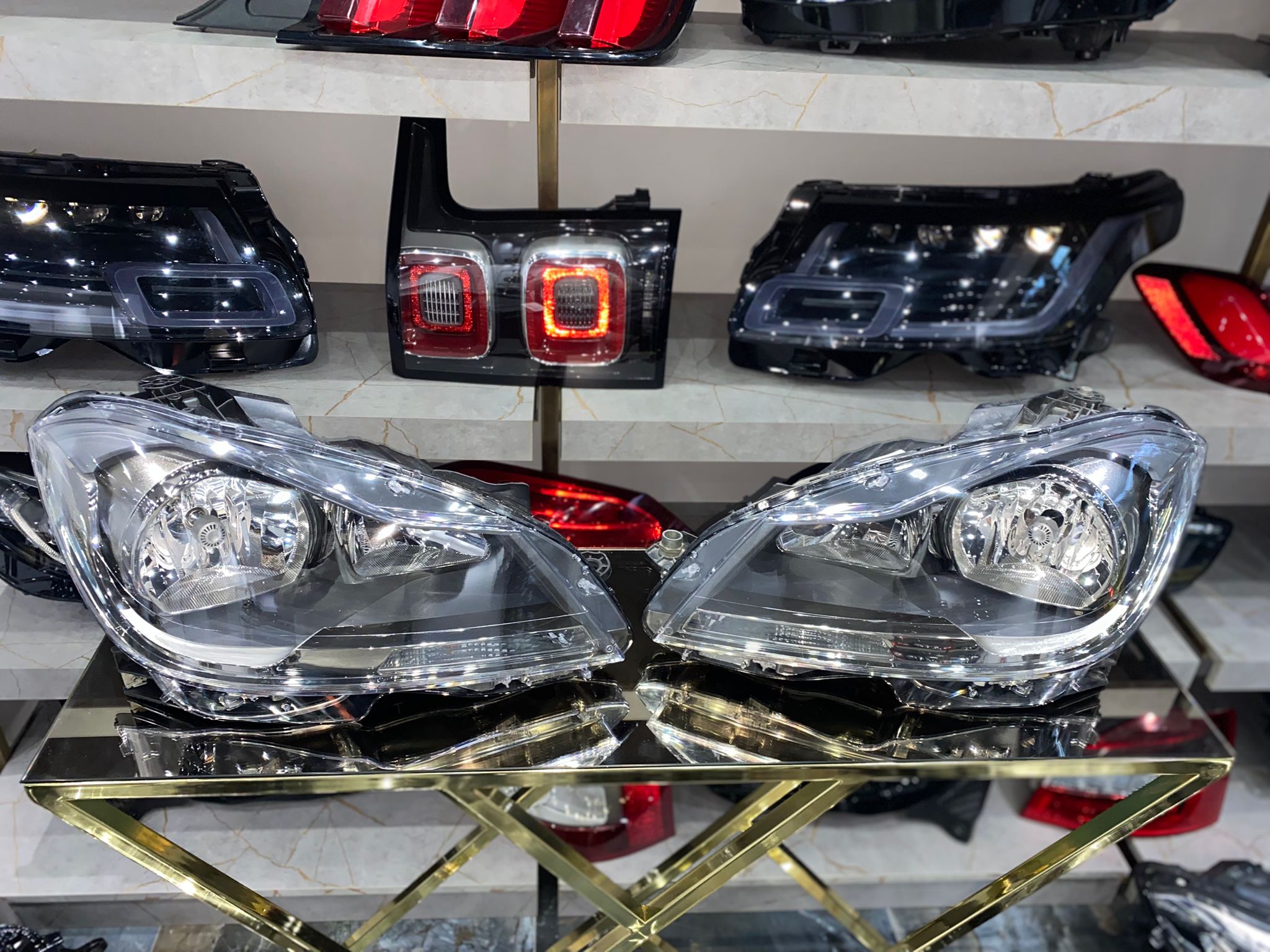 MERCEDES-BENZ C180 / C200 / C220 W204 ORİJİNAL HALOJEN SAĞ–SOL FAR