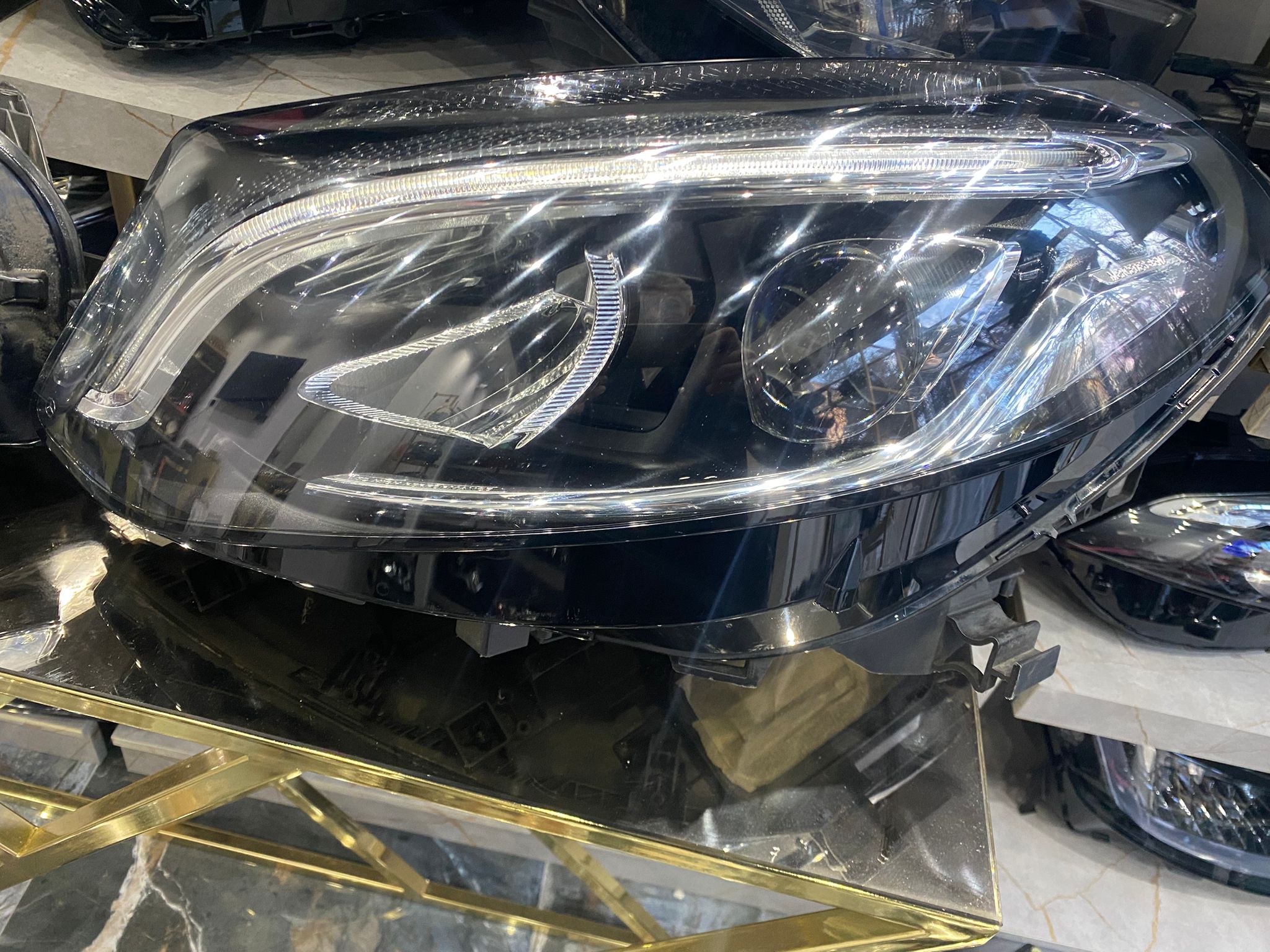 MERCEDES-BENZ B-SERİSİ W246 A246 MAKYAJLI ORİJİNAL SAĞ FAR