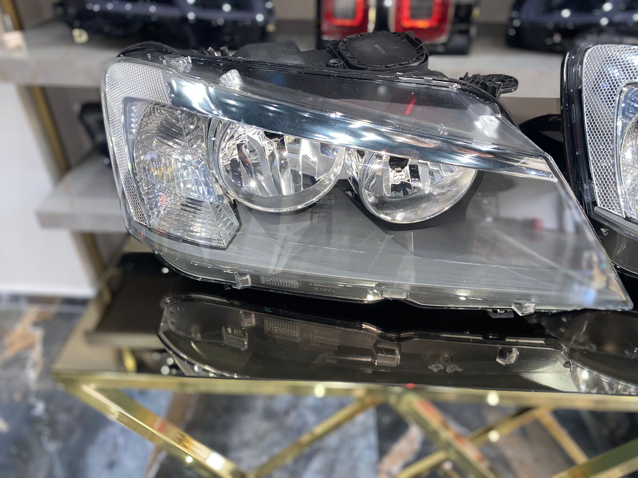 BMW X3 F25 ORİJİNAL HALOJEN SAĞ FAR